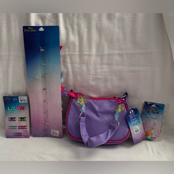 NWT Clair’s Disney Encanto Accessories Bundle - Picture 2 of 10